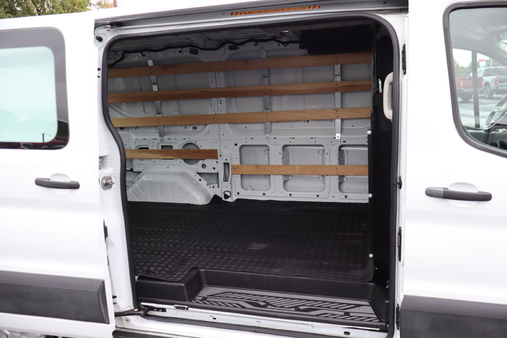 Used 2025 Ford Transit 250 Low Roof w/ Exterior Upgrade Package RWD image 32