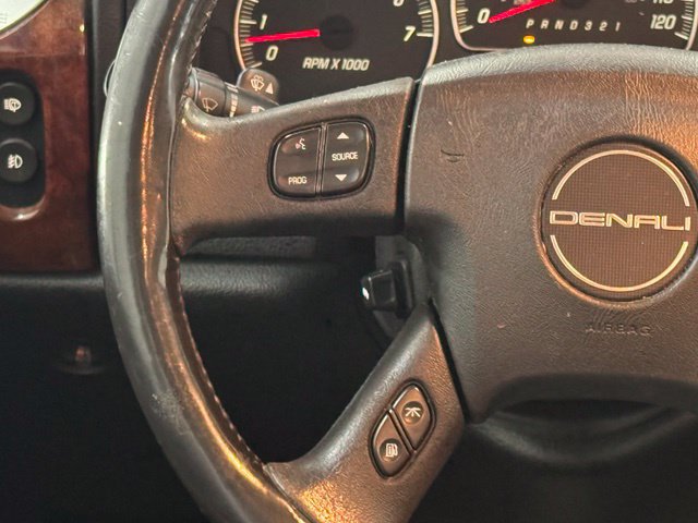 Used 2008 GMC Envoy Denali w/ Sun And 6-Disc Cd Package AWD/4WD image 12
