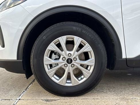 Used 2024 Ford Escape Active image 3