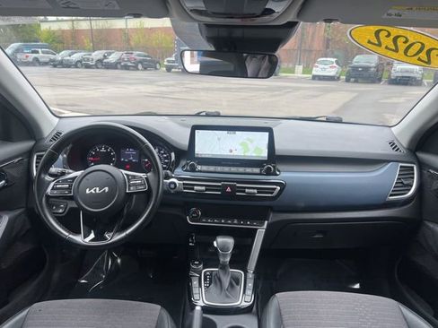 Used 2022 Kia Seltos S AWD/4WD image 18