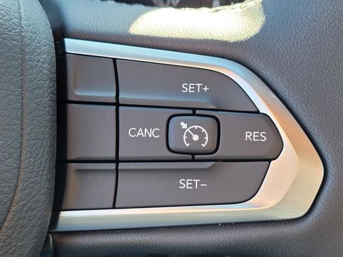 New 2026 Jeep Compass Latitude image 21