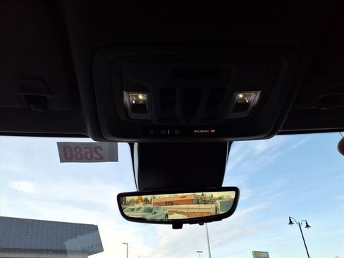 Certified 2024 GMC Sierra 1500 Denali image 29