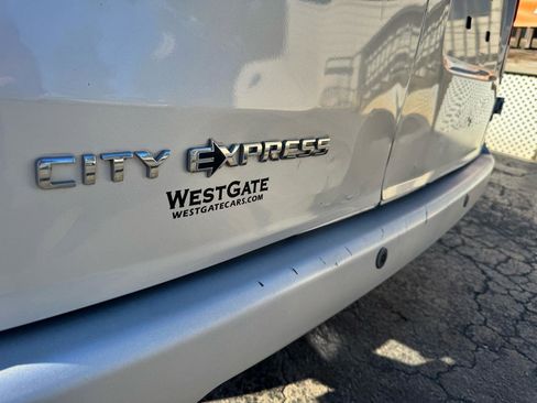 Used 2015 Chevrolet City Express LT w/ Technology Package FWD image 9