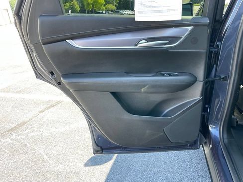 Used 2018 Cadillac XT5 Luxury w/ Driver Awareness Package FWD image 38