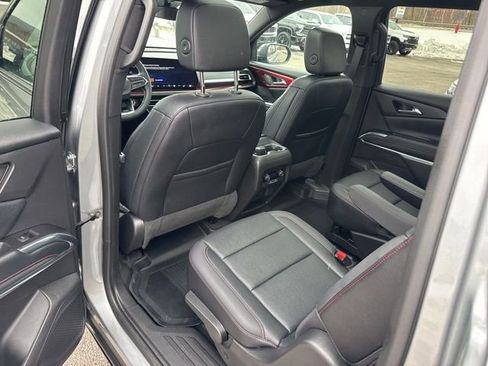 Used 2025 Chevrolet Traverse Z71 w/ Driver Confidence Package image 45