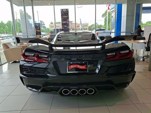 Used 2023 Chevrolet Corvette Z06 RWD image 5