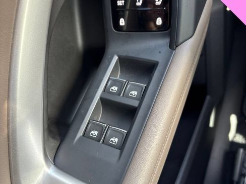 Used 2025 Audi Q5 Premium Plus AWD/4WD image 9