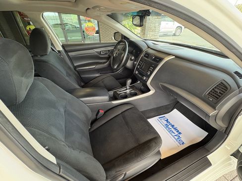 Used 2015 Nissan Altima 2.5 SV w/ Convenience Package FWD image 26