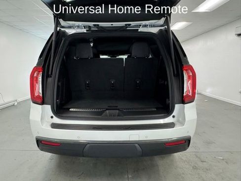 Used 2024 GMC Yukon AT4 w/ Technology Package AWD/4WD image 7