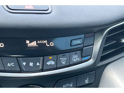 Used 2023 Acura TLX w/ Technology Package image 28