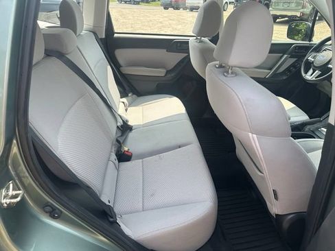 Used 2017 Subaru Forester 2.5i AWD/4WD image 17