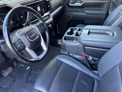 Certified 2025 GMC Sierra 1500 SLT RWD image 10