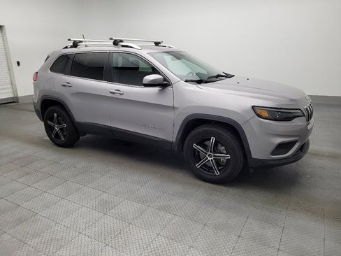 Used 2019 Jeep Cherokee Latitude w/ Popular Appearance Group image 11