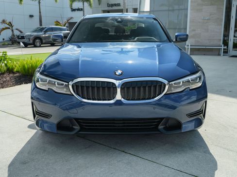 Used 2022 BMW 330i Sedan w/ Premium Package image 5