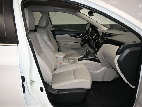 Used 2022 Nissan Rogue Sport SV w/ Technology Package AWD/4WD image 38