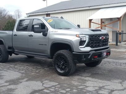 Used 2024 Chevrolet Silverado 2500 ZR2 w/ Technology Package
