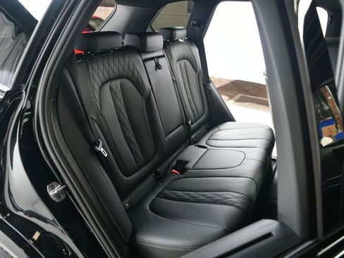 Used 2025 BMW X5 xDrive40i w/ Executive Package image 41