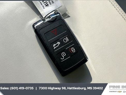Used 2024 Land Rover Defender 110 S AWD/4WD image 9
