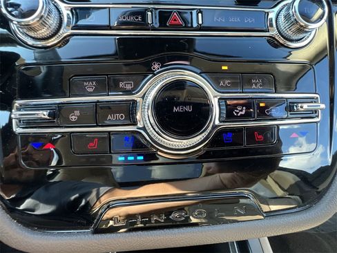 Certified 2022 Lincoln Corsair AWD w/ Premium Package image 22