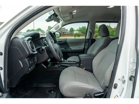 Used 2023 Toyota Tacoma SR AWD/4WD image 12