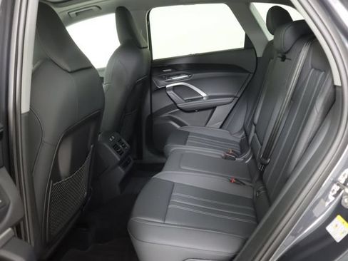 Certified 2025 Audi Q5 Premium w/ Premium Plus AWD/4WD image 15