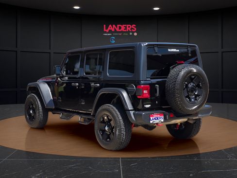 Used 2019 Jeep Wrangler Unlimited Rubicon AWD/4WD image 2
