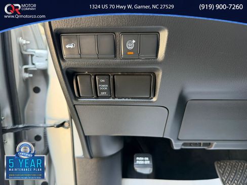 Used 2021 Nissan Armada SL w/ Captain's Chairs Package AWD/4WD image 23