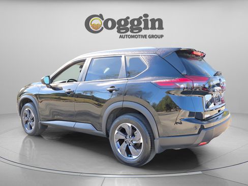 New 2026 Nissan Rogue SV w/ SV Premium Package image 3