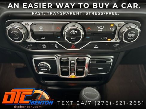 Used 2023 Jeep Gladiator Sport AWD/4WD image 31