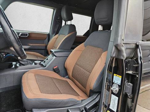 Used 2022 Ford Bronco Outer Banks AWD/4WD image 13