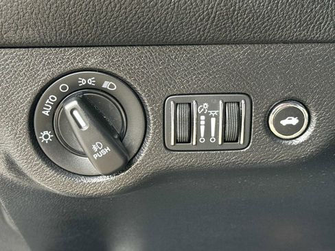 Used 2020 Dodge Challenger R/T Scat Pack image 38