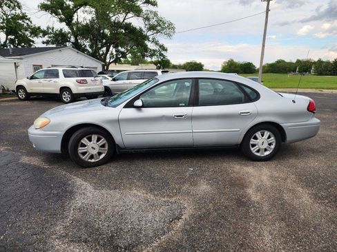 Used 2007 Ford Taurus SEL FWD image 9