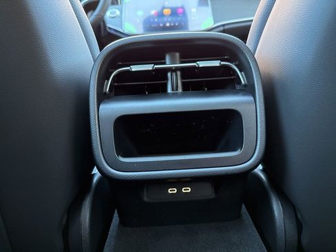 New 2026 Mercedes-Benz E 350 4MATIC Sedan image 18