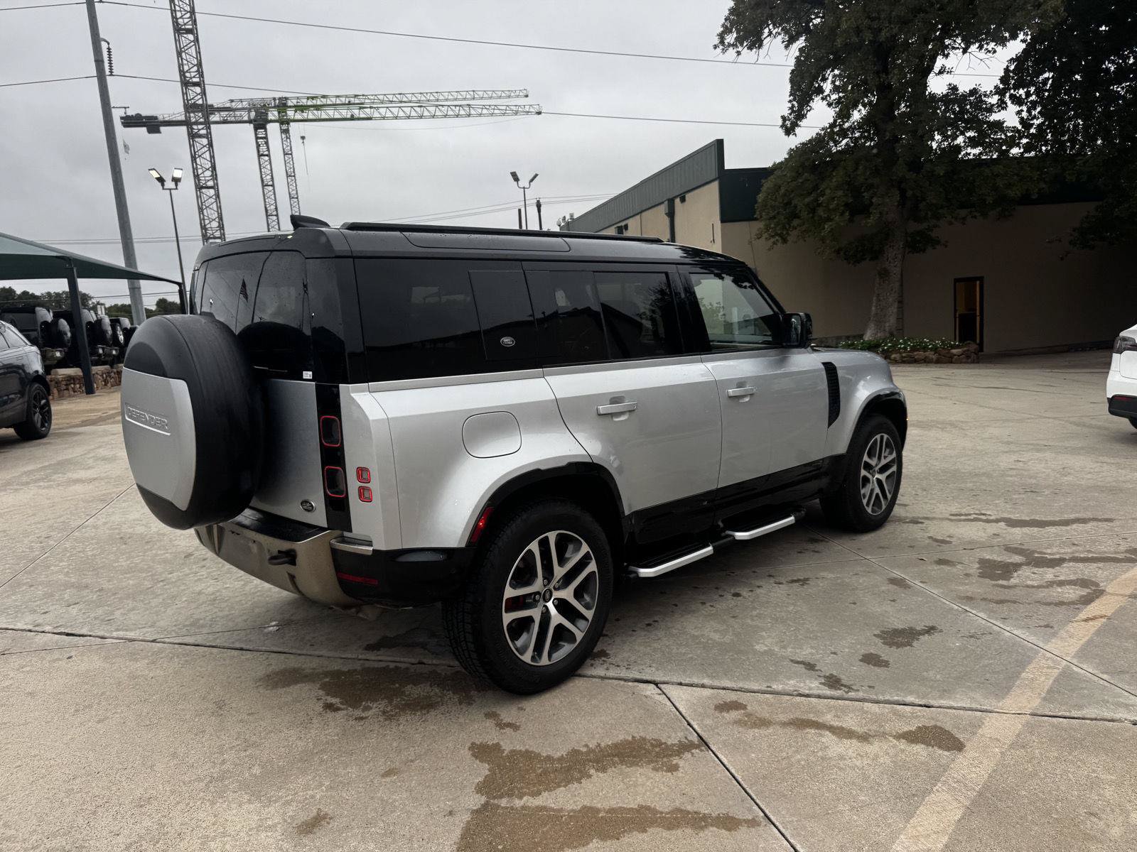 Certified 2021 Land Rover Defender 110 X AWD/4WD image 7