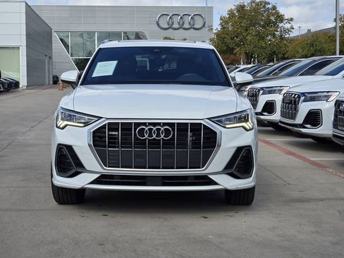 Certified 2023 Audi Q3 2.0T Premium w/ 19" Wheel Package image 3