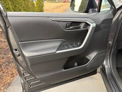 Certified 2025 Toyota RAV4 LE image 10