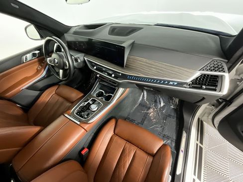 Used 2023 BMW X7 xDrive40i w/ Executive Package image 18