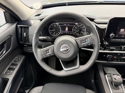 New 2025 Nissan Pathfinder SV w/ Black Appearance Package image 12