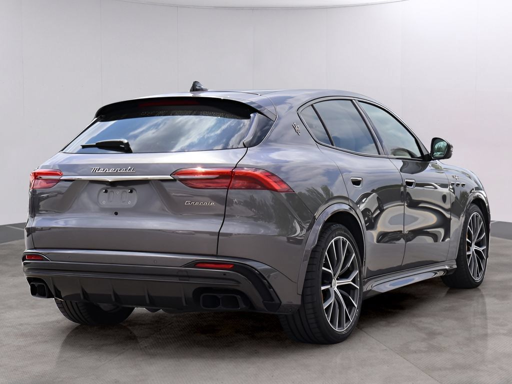 Used 2023 Maserati Grecale Trofeo AWD/4WD image 7