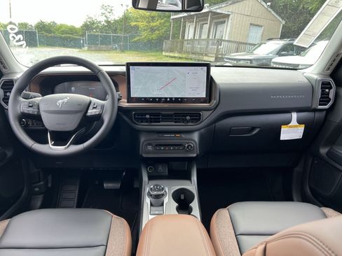 New 2026 Ford Bronco Sport Outer Banks w/ Outer Banks Tech Package+ AWD/4WD image 23