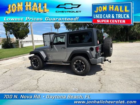 Used 2015 Jeep Wrangler Sport AWD/4WD image 5