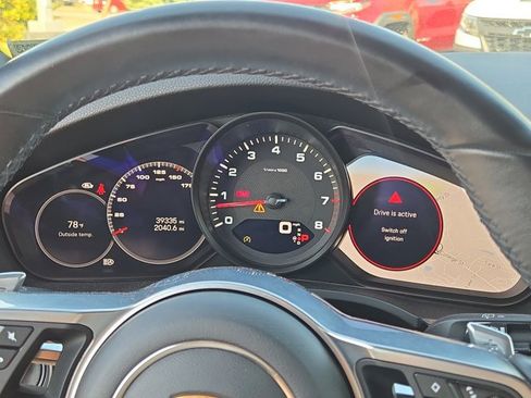 Used 2023 Porsche Cayenne Platinum Edition AWD/4WD image 25