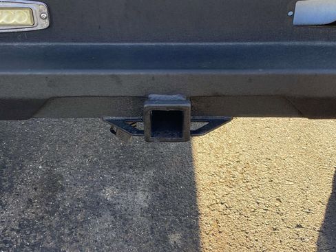 Used 2018 Jeep Wrangler Unlimited Rubicon w/ Connectivity Group image 11