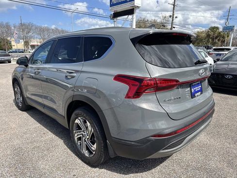 Used 2021 Hyundai Santa Fe SE image 6