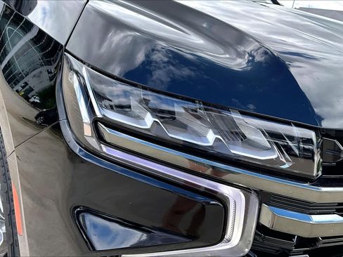 Used 2021 Chevrolet Tahoe Z71 w/ Z71 Signature Package AWD/4WD image 25