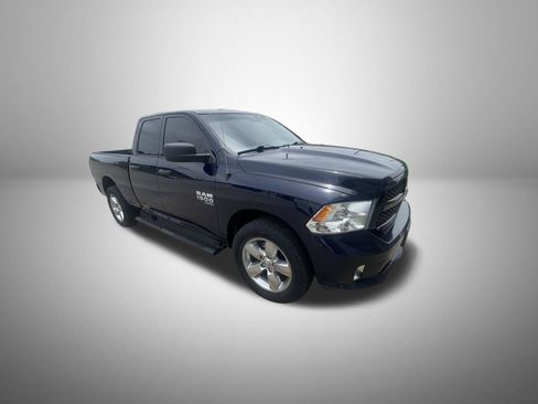 Used 2019 RAM 1500 Express w/ Express Value Package AWD/4WD image 5