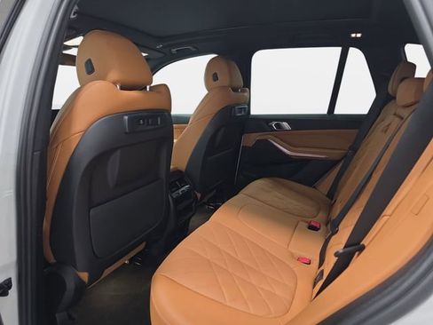 Certified 2023 BMW X5 xDrive40i w/ M Sport Package image 10