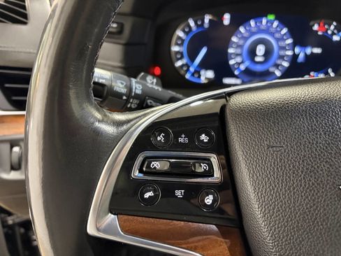 Used 2016 Cadillac Escalade Luxury image 16