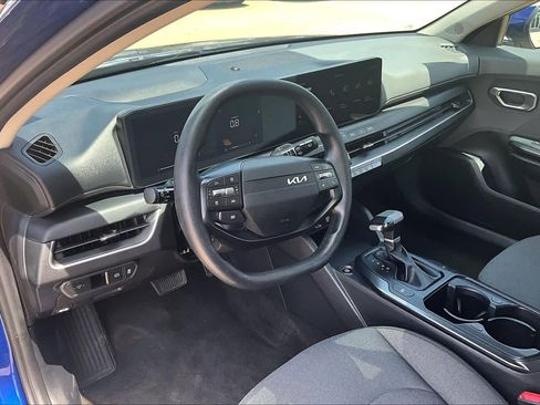 Used 2025 Kia K4 FWD image 16