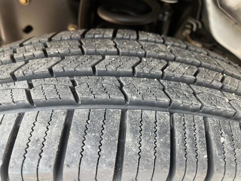 Used 2013 Ford E-250 and Econoline 250 image 13